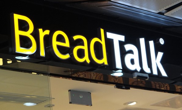 This image has an empty alt attribute; its file name is LED-15.jpg